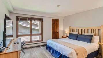 3 bedrooms, iron/ironing board, travel crib, WiFi