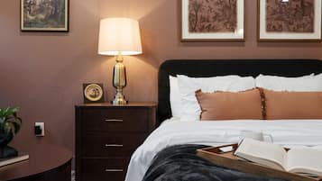 1 Schlafzimmer, Schreibtisch, Bügeleisen/Bügelbrett, Reisekinderbett