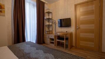 Chambre Double ou avec lits jumeaux, patio, vue ville
