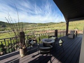 Terrace/patio - Meadowlark Nest CEW1 | Hot Tub | Swim Spa |Game Rm (Huntsville)
