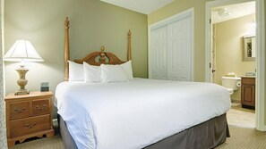 Room - Williamsburg Family Escape with Spacious 2BR Resort Retreat (Williamsburg)