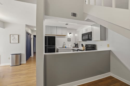 The Jackson - 2BR Near FSU & Downtown