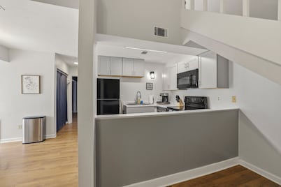 The Jackson - 2BR Near FSU & Downtown