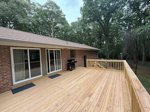 Terrace/patio - Lakefront 5BR Retreat w/ Private Dock  —Boat Ramp Across Street — Sleeps 10+ (Clarksville)