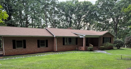 Lakefront 5BR Retreat w/ Private Dock —Boat Ramp Across Street — Sleeps 14+