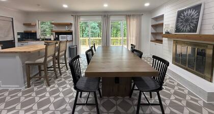 Lakefront 5BR Retreat w/ Private Dock —Boat Ramp Across Street — Sleeps 10+