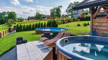 Rumah | Bathtub spa outdoor