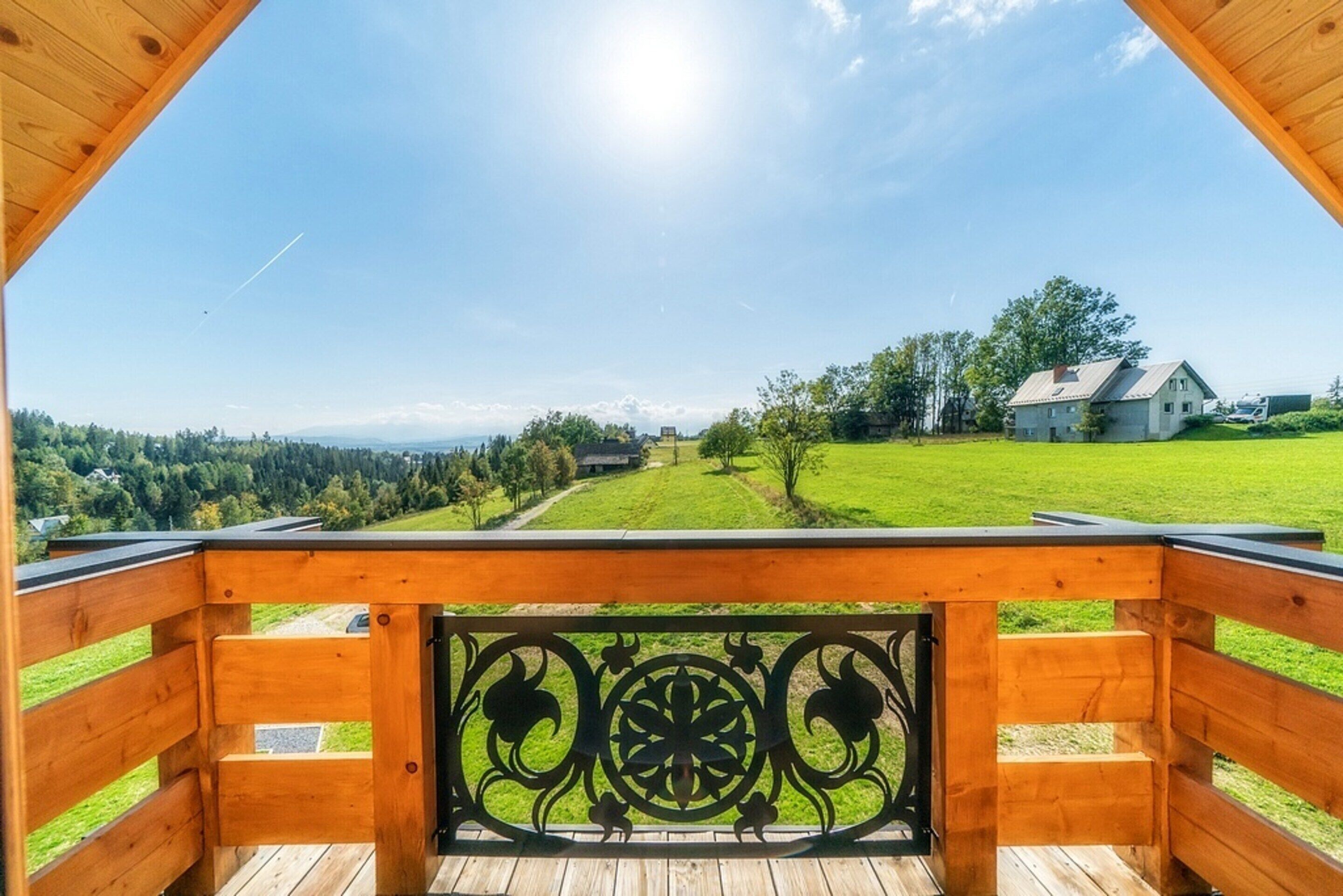 House | Balcony