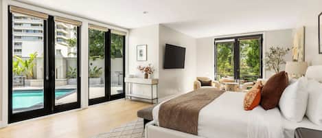 4 bedrooms, iron/ironing board, WiFi, bed sheets