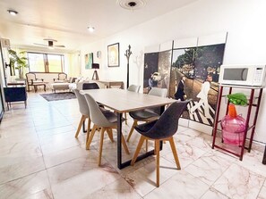Dining - Charming Loft Steps to the Malecon (Mazatlán)