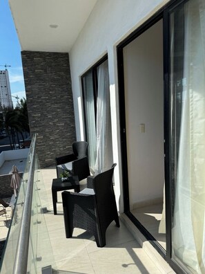 Terrace/patio - Beautiful apartment steps from the beach (Mazatlan)