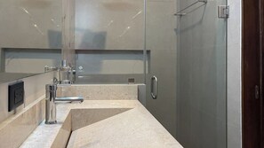 Bathroom - Lovely apartment with pool 4 blocks from the beach (Mazatlan)