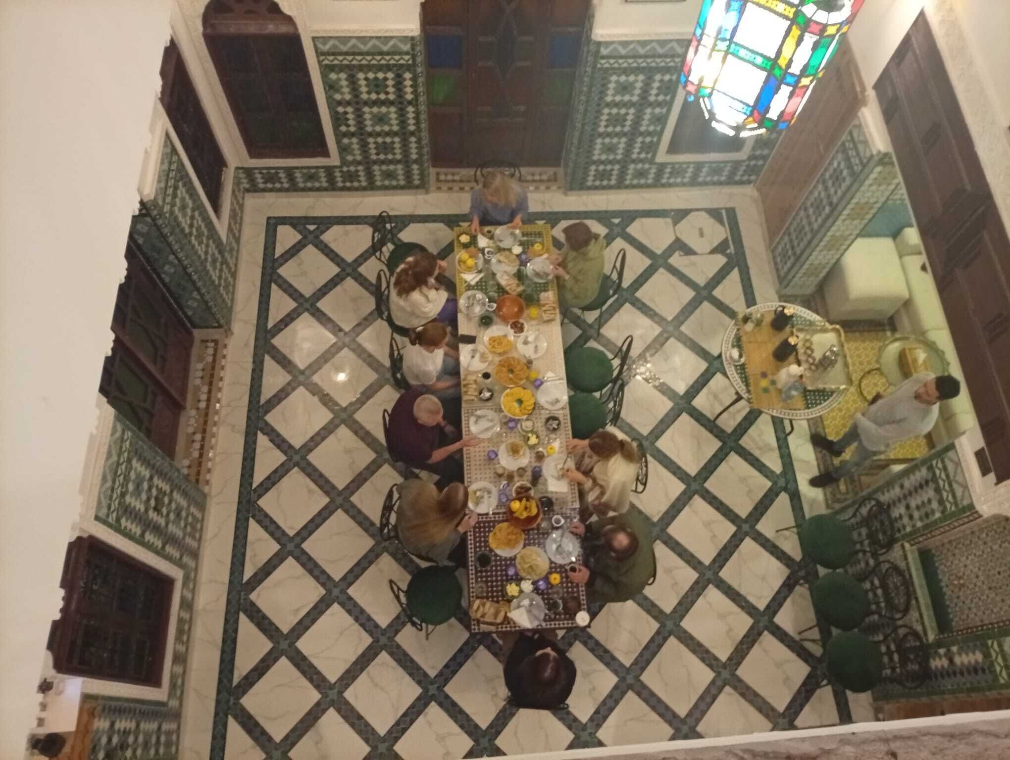 مطعم