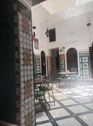 Classic Double Room | Dining - RIAD LA FIBULA DE NORA (Fes)