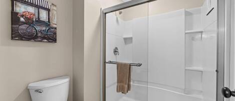 Condo, 2 camas Queen size, vista al campo de golf (Austin's Hideaway) | Baño | Toallas