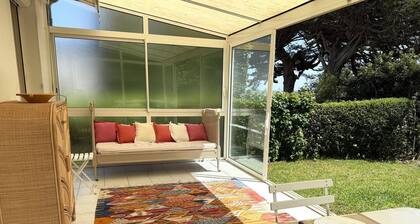 400 m walk from the beach - charming house with garden in Saint-Cast le Guildo