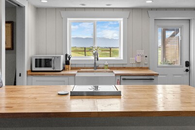 Charming studio apartment on working hobby farm
