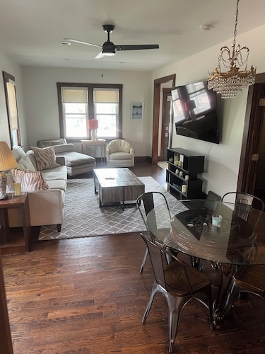 Luxury 4 bedroom house with amazing outdoor lighting and  water feature!
