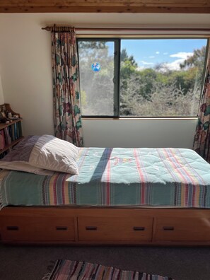 3 chambres, fer et planche à repasser, Wi-Fi gratuit, draps fournis