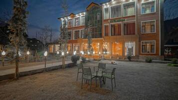 House | Bahagian luar