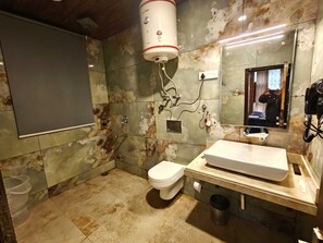 House | Bilik Mandi