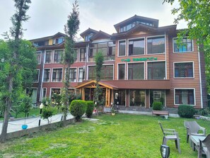 House | Bahagian luar