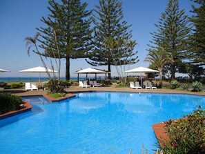 Pool - Pearl - Resort Pool, Tennis Courts, Beach Front (Sapphire Beach)