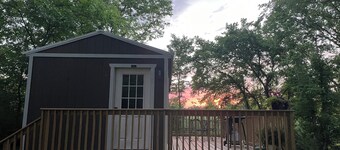 Tiny Cabin in the woods with perfect Sunsets