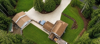 2 Acres Private Gated Retreat Near Lake Morton