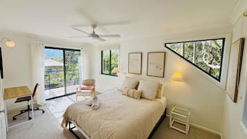 2 bedrooms, desk, iron/ironing board, WiFi (free)