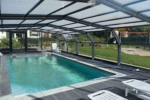 Innenpool, Außenpool