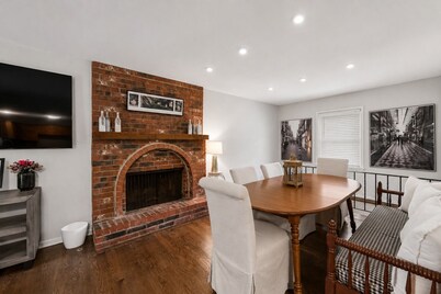Charming 3-bedroom house with fenced yard