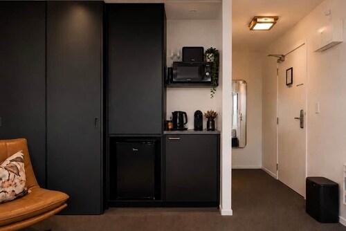 CBD Studio | Walk Te Pae & Stadium + Parking