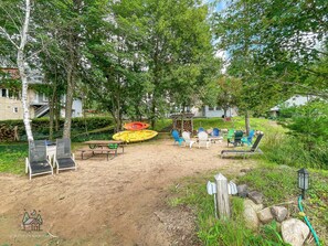 Outdoor dining - Enjoy 3 full-size units! Long Lake North – Luxury Lakeside Complex (Phillips)