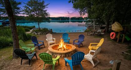 Enjoy 3 full-size units! Long Lake North – Luxury Lakeside Complex