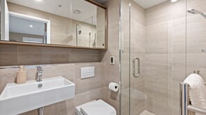 Bathroom - Apt 7- 2BR Alpine Outlook @ Coronet Peak (Queenstown)