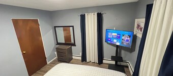 2-bedroom apartment in Marvelous North Fargo with AC