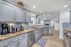 Fridge, microwave, oven, stovetop - NEW! Brisas Del Mar | Private Pool with Spa, Guest House, Near Siesta Key Beach (Siesta Key)