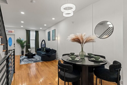    Stylish Brewerytown Gem Near Center City Sleeps 8