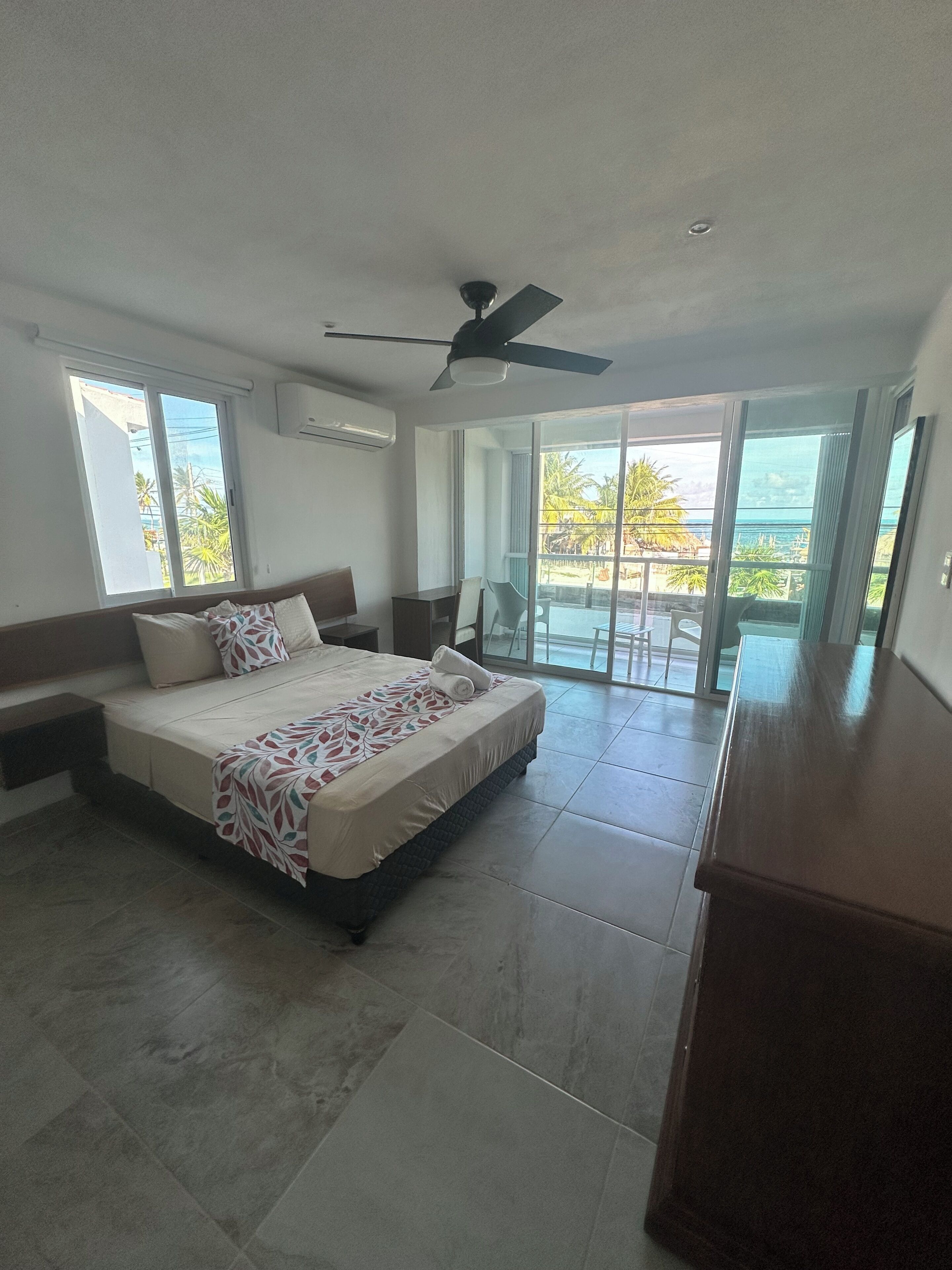 7 bedrooms, iron/ironing board, free WiFi, bed sheets