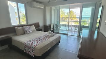 7 bedrooms, iron/ironing board, free WiFi, bed sheets