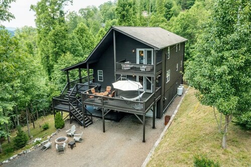 Ridgeview Lodge: Groups, Spa, Arcade, Best Views