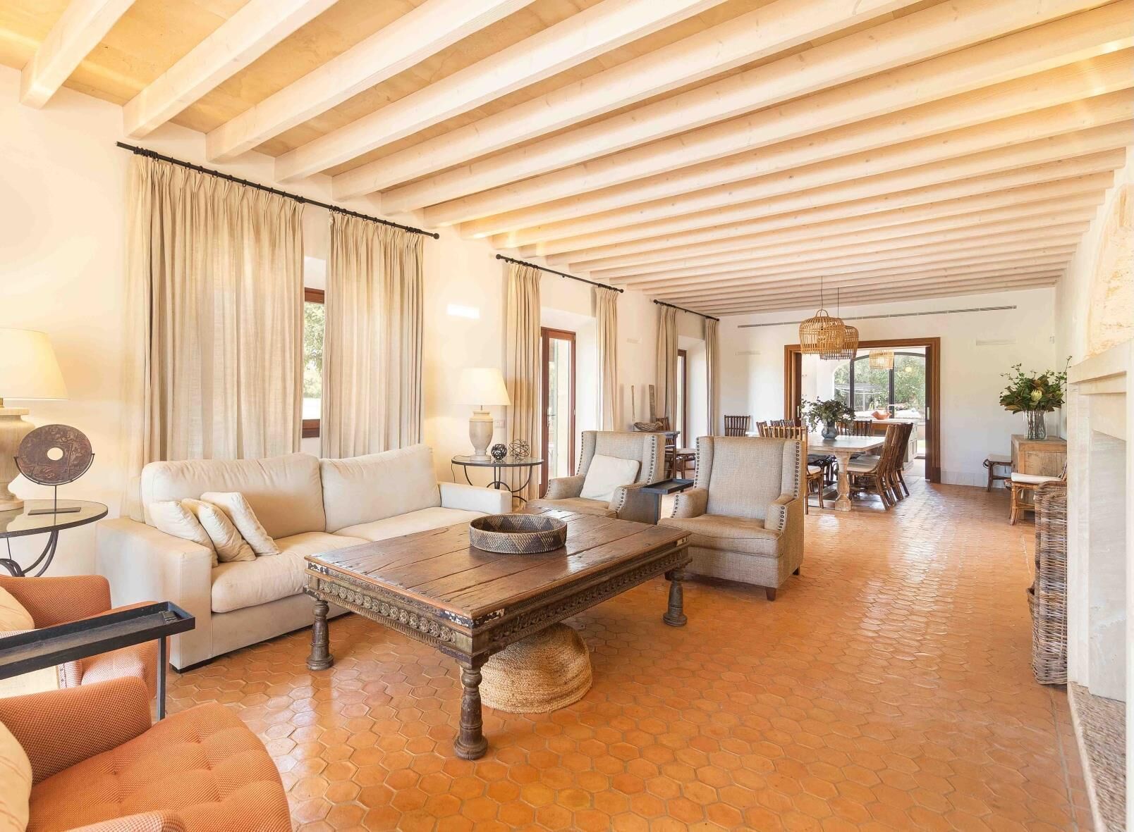 Mallorcan Villa With Private Pool Near Búger - Mallorca
