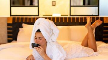 In-room safe, iron/ironing board, free WiFi
