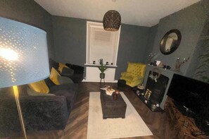 Living area - House - Central Stamford - Sleeps 4 - Parking (Stamford)