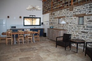 Interior - Maison de campagne avec piscine privée • 8 pers (Normier)