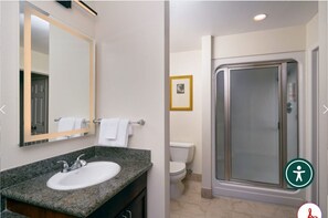 Jetted bath, towels, toilet paper -  1 bedroom Luxury Resort Bora Bora (Las Vegas)