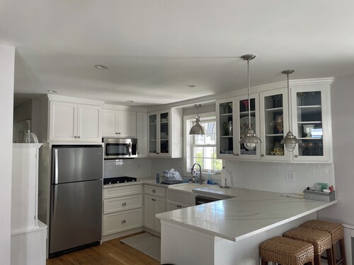 Beach Retreat w/ Hot Tub, Wraparound Porch, beach passes, bikes - Sleeps 12