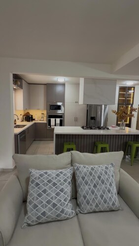 Beautiful 3-bed house,came and discover the beauty of casa Valencia.