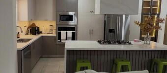 Beautiful 3-bed house,came and discover the beauty of casa Valencia.